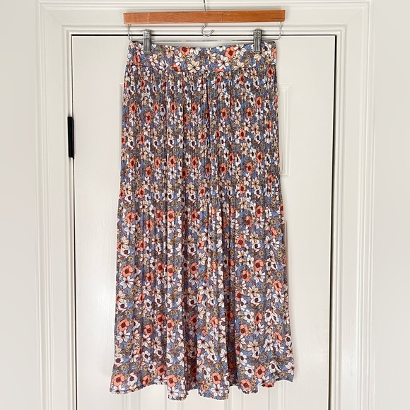Nordstrom Rack Dresses & Skirts - Floral Midi Skirt